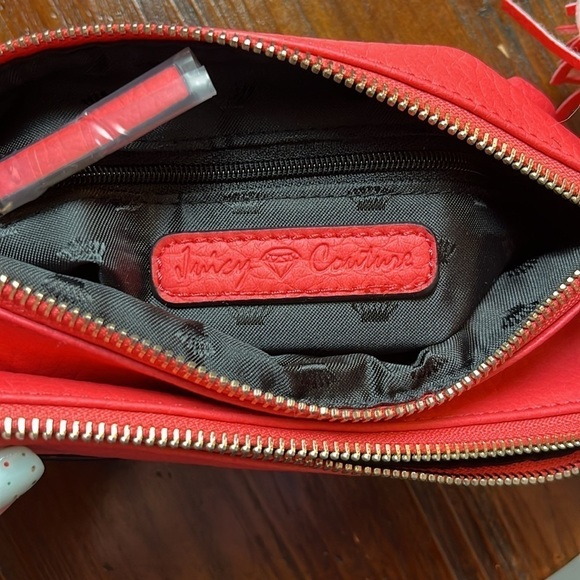 NWOT JUICY COUTURE CORAL VEGAN LEATHER WRISTLET - Picture 11 of 12